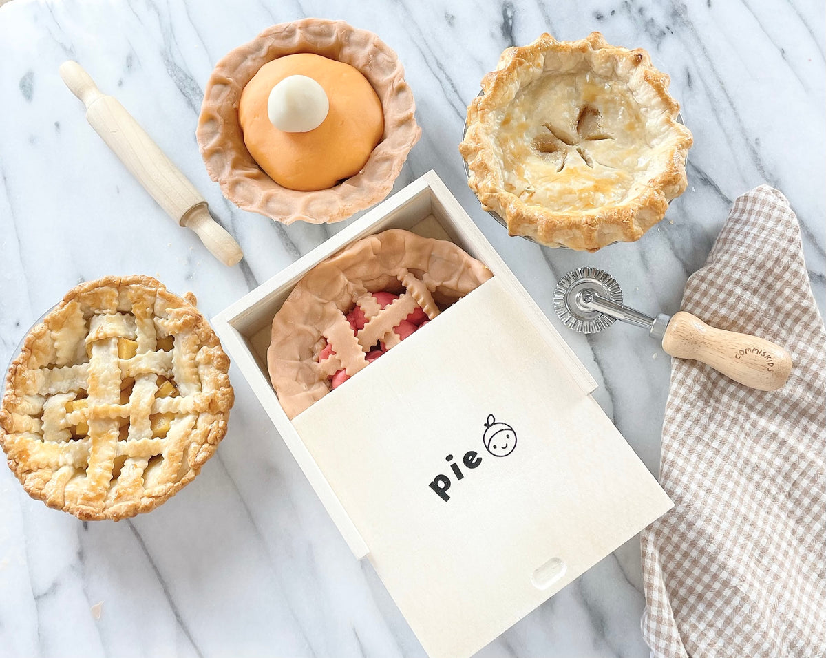 Pie Play Dough Activity Kit – commiskids